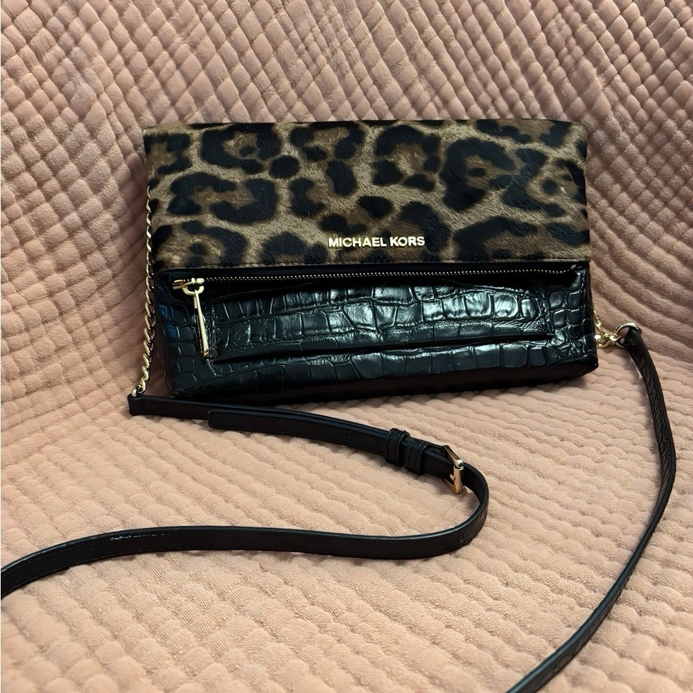 Michael Kors Crossbody Clutch Bag New Condition
